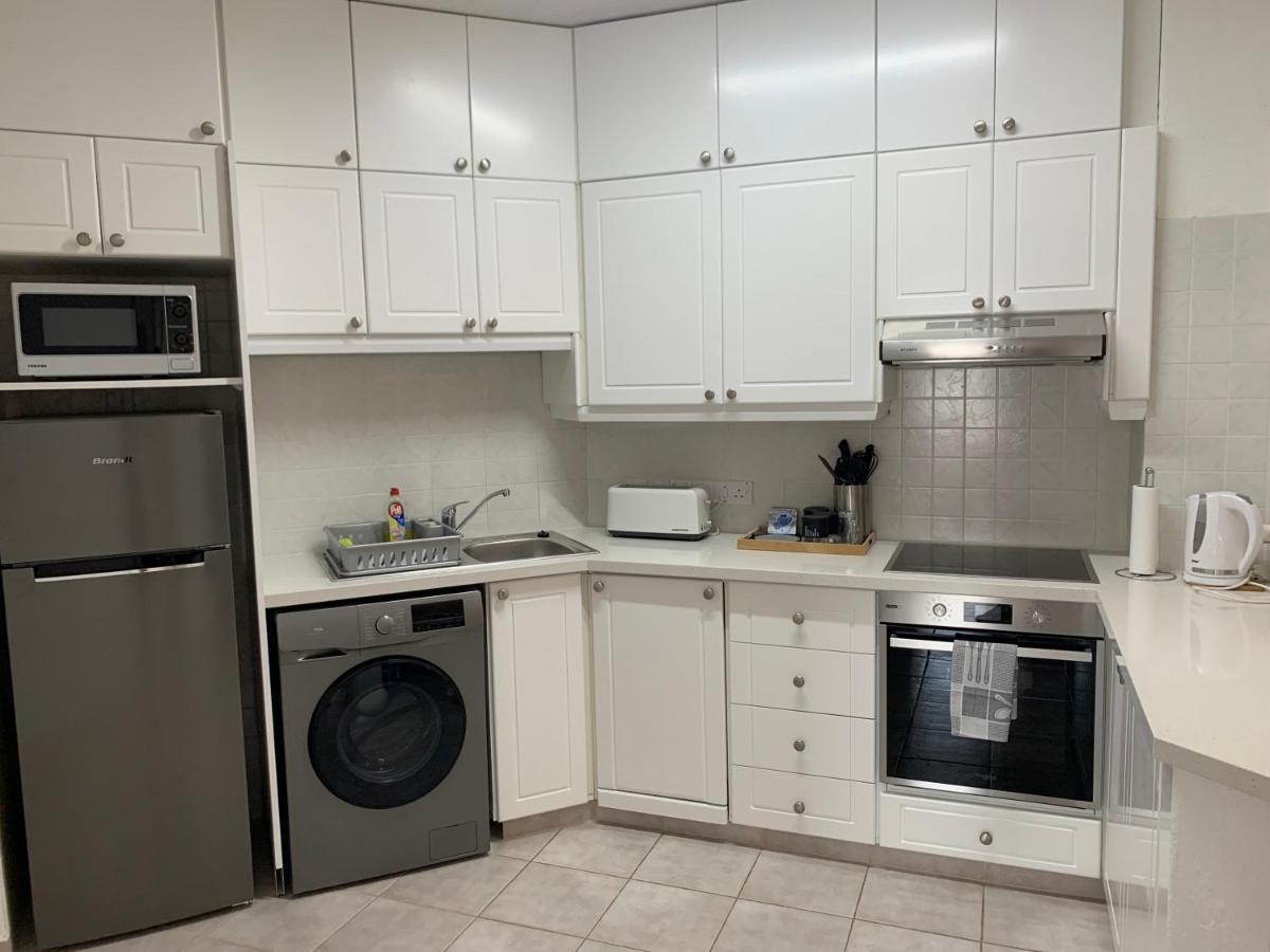 Kings Palace - Stylish, Modern 2 Bed With Sea Views Paphos Exterior foto