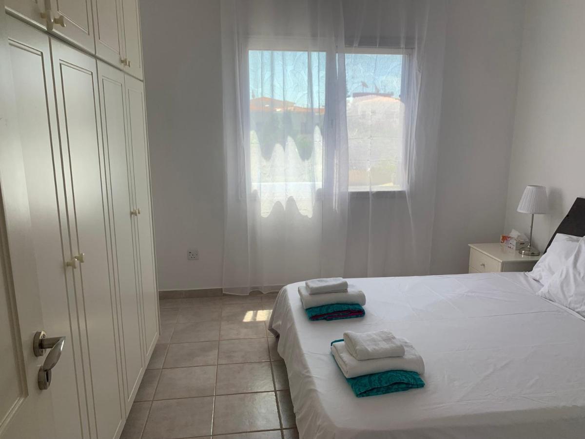 Kings Palace - Stylish, Modern 2 Bed With Sea Views Paphos Exterior foto
